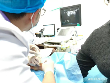 臨滄市中醫(yī)醫(yī)院風(fēng)濕病科開展超聲引導(dǎo)下“腱鞘炎”針刀松解治療